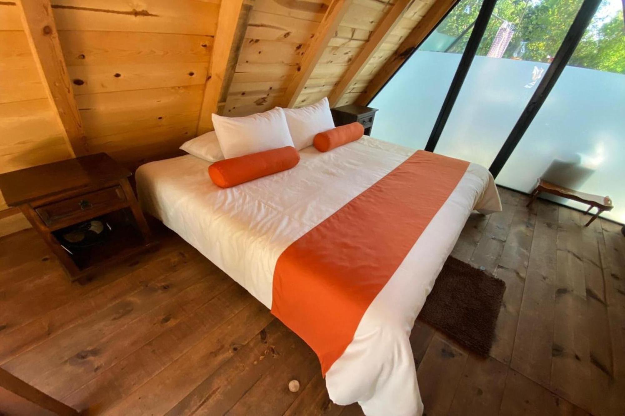 Capital O La Huerta Golf & Hotel Чолула Екстериор снимка