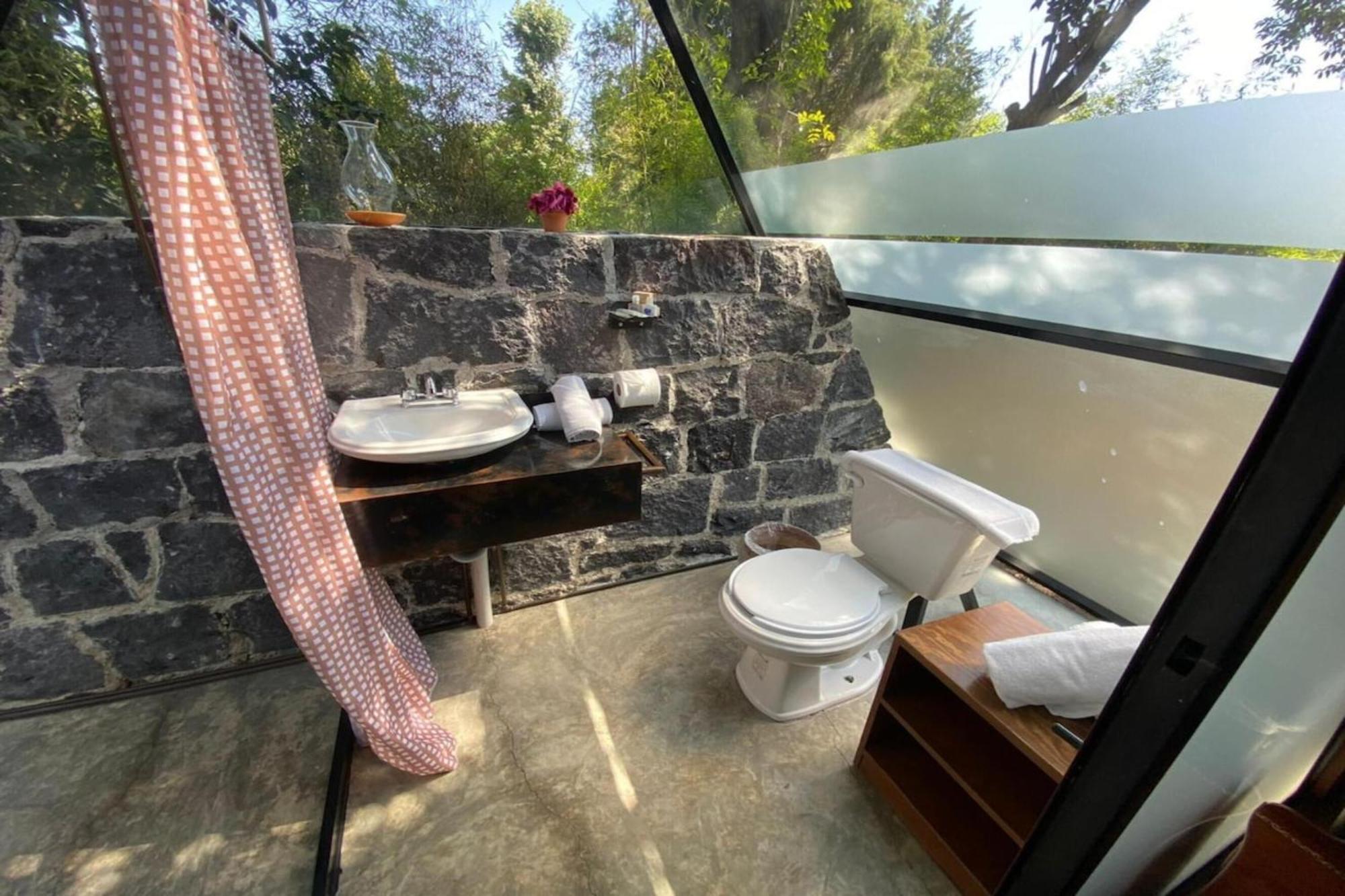 Capital O La Huerta Golf & Hotel Чолула Екстериор снимка